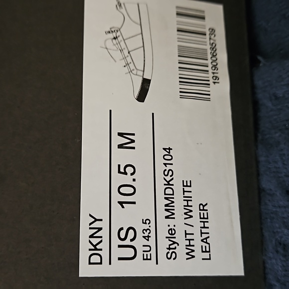 DKNY StreetSide Leather Sneakers.BRAND NEW IN ORIGINAL BOX,NEVER WORN. - Picture 8 of 8